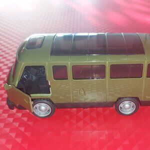 UAZ-452 Bukhanka Russian Military Van &  Russian Military Truck Alloy Model NEW